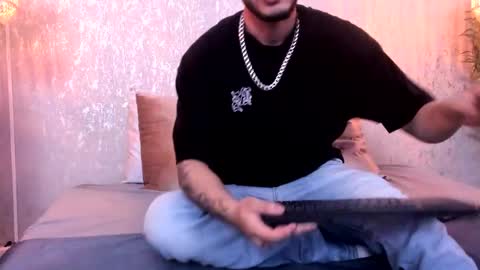 Snapshot of vincentblack_ chatting on September 16, 2025, 4:02 am Vincent online show from September 16, 2025, 4:02 am