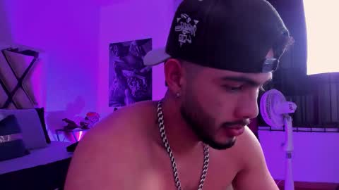 Snapshot of vincentblack_ chatting on December 21, 2025, 3:57 am Vincent online show from December 21, 2025, 3:57 am