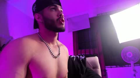 Snapshot of vincentblack_ chatting on January 13, 2026, 4:18 am Vincent online show from January 13, 2026, 4:18 am