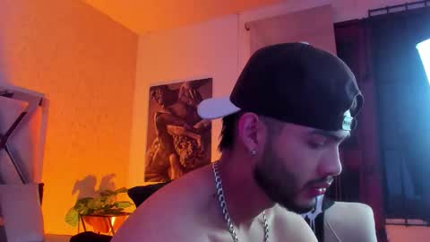 Snapshot of vincentblack_ chatting on February 2, 2026, 4:55 am Vincent online show from February 2, 2026, 4:55 am