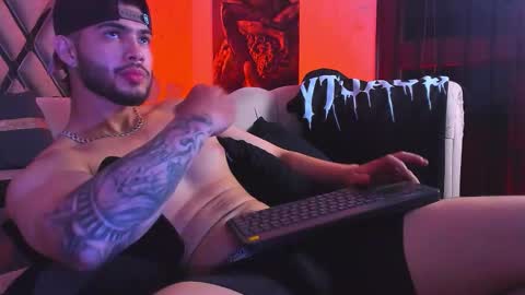 Snapshot of vincentblack_ chatting on February 21, 2026, 4:57 am Vincent online show from February 21, 2026, 4:57 am