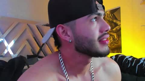 Snapshot of vincentblack_ chatting on March 1, 2026, 4:47 am Vincent online show from March 1, 2026, 4:47 am