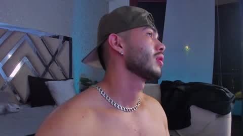 Snapshot of vincentblack_ chatting on June 3, 2026, 6:27 am Vincent online show from June 3, 2026, 6:27 am