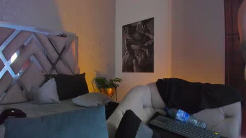 Snapshot of vincentblack_ chatting on June 20, 2026, 7:27 pm Vincent online show from June 20, 2026, 7:27 pm