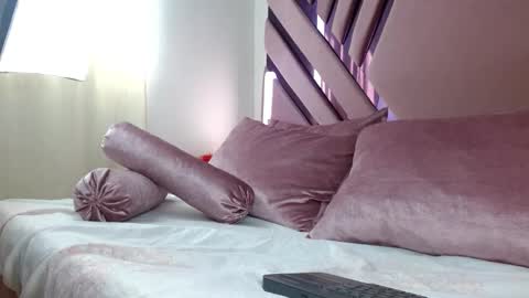 Snapshot of vinitryjhonson chatting on December 1, 2025, 1:49 pm vinitryjhonson online show from December 1, 2025, 1:49 pm