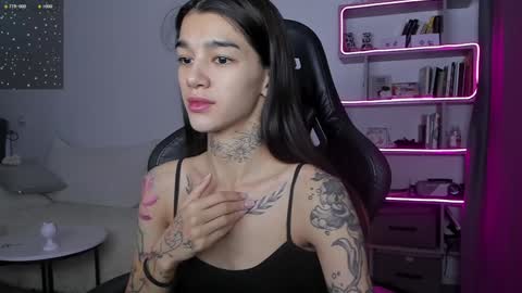 Snapshot of vinkitinkii chatting on December 2, 2024, 4:53 am vinkitinkii online show from December 2, 2024, 4:53 am