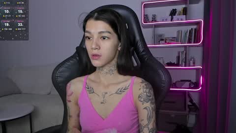 Snapshot of vinkitinkii chatting on December 4, 2024, 6:00 am vinkitinkii online show from December 4, 2024, 6:00 am