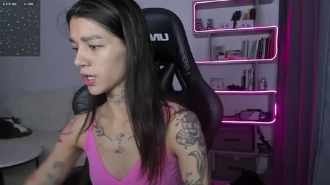 Snapshot of vinkitinkii chatting on December 4, 2024, 9:07 am vinkitinkii online show from December 4, 2024, 9:07 am