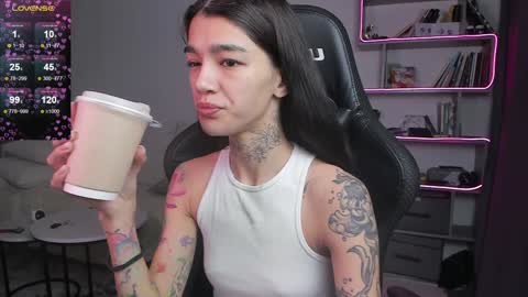 Snapshot of vinkitinkii chatting on January 26, 2025, 6:28 am vinkitinkii online show from January 26, 2025, 6:28 am