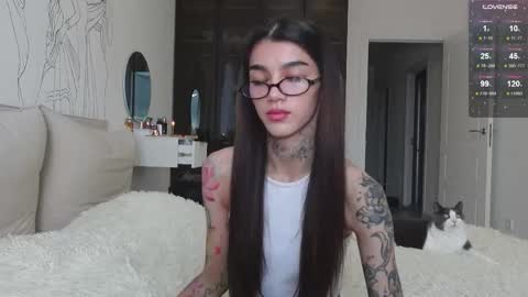 Snapshot of vinkitinkii chatting on November 8, 2025, 6:46 am vinkitinkii online show from November 8, 2025, 6:46 am