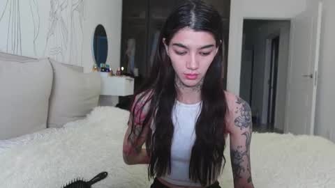 Snapshot of vinkitinkii chatting on November 19, 2025, 6:02 am vinkitinkii online show from November 19, 2025, 6:02 am