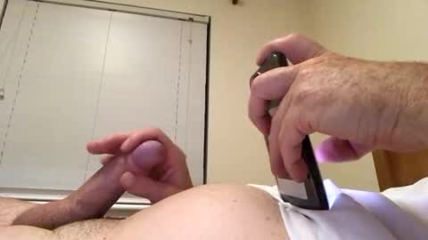 Snapshot of vinnigreenb chatting on December 15, 2025, 6:12 pm vinnigreenb online show from December 15, 2025, 6:12 pm