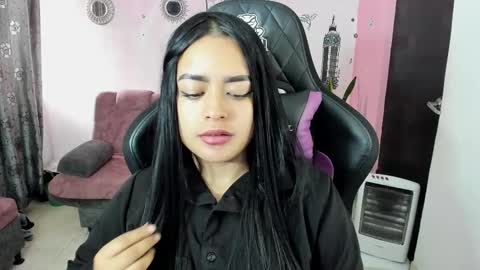 Daniela online show from October 26, 2025, 3:40 pm