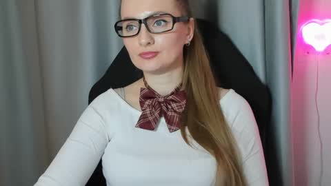 Funny  girl online show from April 30, 2026, 8:57 pm