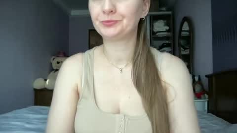 Snapshot of viola_1 chatting on July 1, 2026, 3:19 am Funny girl online show from July 1, 2026, 3:19 am