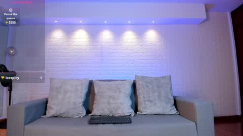 Violett  Everyday From 0530 to 1430 Col Time online show from January 16, 2025, 4:50 pm