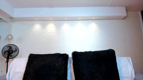 Violett  Everyday From 0530 to 1430 Col Time online show from September 24, 2025, 10:51 am