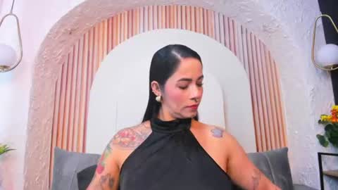 Snapshot of violeet_scottt chatting on June 11, 2026, 10:02 am Violette online show from June 11, 2026, 10:02 am