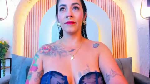 Snapshot of violeet_scottt chatting on June 20, 2026, 11:13 am Violette online show from June 20, 2026, 11:13 am