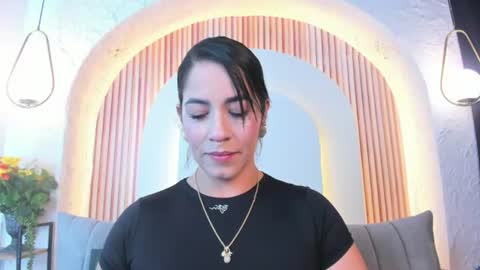Snapshot of violeet_scottt chatting on July 3, 2026, 1:28 pm Violette online show from July 3, 2026, 1:28 pm