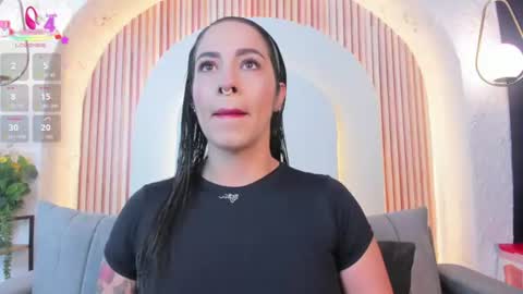 Snapshot of violeet_scottt chatting on July 21, 2026, 10:39 am Violette online show from July 21, 2026, 10:39 am