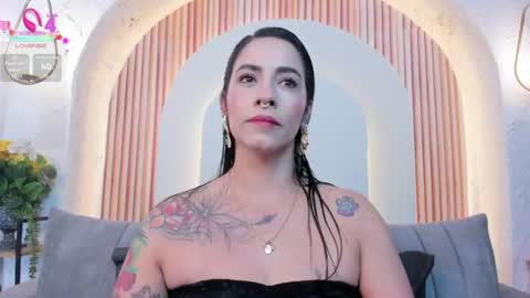 Snapshot of violeet_scottt chatting on July 27, 2026, 10:33 am Violette online show from July 27, 2026, 10:33 am
