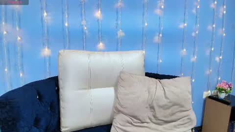 KARLA GAEZ online show from June 25, 2026, 2:33 am