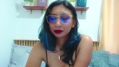 Snapshot of violet_2003 chatting on May 21, 2026, 2:13 pm V I O L E T online show from May 21, 2026, 2:13 pm