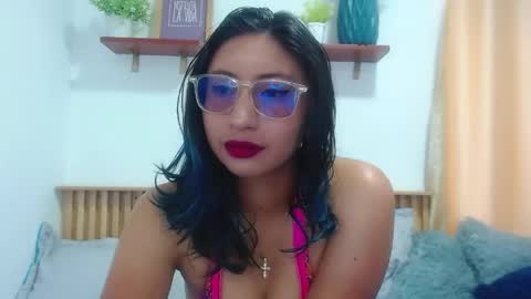 Snapshot of violet_2003 chatting on May 23, 2026, 2:21 pm V I O L E T online show from May 23, 2026, 2:21 pm
