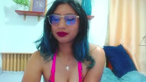 Snapshot of violet_2003 chatting on May 27, 2026, 2:25 pm V I O L E T online show from May 27, 2026, 2:25 pm