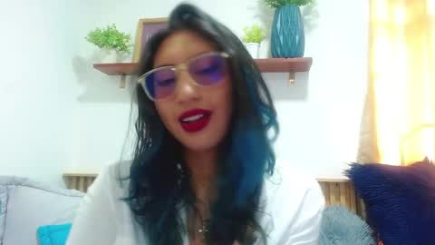 Snapshot of violet_2003 chatting on May 28, 2026, 2:25 pm V I O L E T online show from May 28, 2026, 2:25 pm