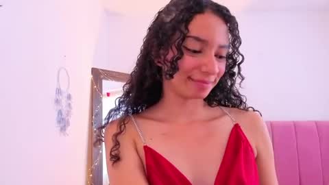 violet__15 online show from April 25, 2026, 7:22 pm