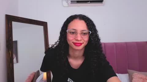 Snapshot of violet__15 chatting on June 3, 2026, 2:33 pm violet__15 online show from June 3, 2026, 2:33 pm