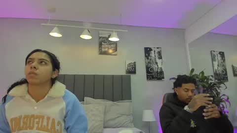 Snapshot of violet_and_myers chatting on October 21, 2025, 11:22 am Violet and Myers online show from October 21, 2025, 11:22 am