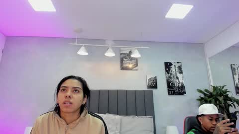 Snapshot of violet_and_myers chatting on November 4, 2025, 11:20 am Violet and Myers online show from November 4, 2025, 11:20 am