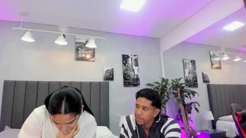 Snapshot of violet_and_myers chatting on November 18, 2025, 11:25 am Violet and Myers online show from November 18, 2025, 11:25 am