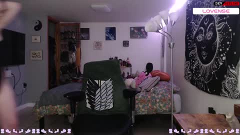 Snapshot of violet_baby_ chatting on October 3, 2025, 6:16 pm Your WetWildWhore online show from October 3, 2025, 6:16 pm