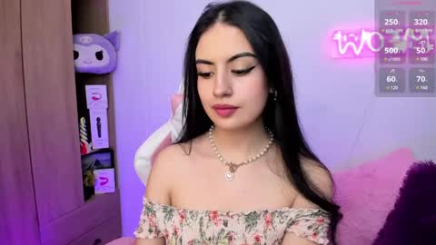 Snapshot of violet_catt chatting on December 6, 2024, 5:11 pm Violeta online show from December 6, 2024, 5:11 pm