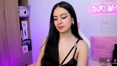 Snapshot of violet_catt chatting on December 12, 2024, 5:04 pm Violeta online show from December 12, 2024, 5:04 pm