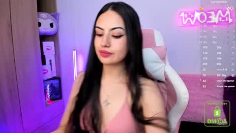 Snapshot of violet_catt chatting on February 12, 2025, 9:54 pm Violeta online show from February 12, 2025, 9:54 pm