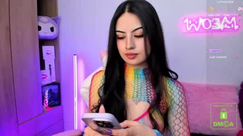 Snapshot of violet_catt chatting on February 13, 2025, 5:11 pm Violeta online show from February 13, 2025, 5:11 pm