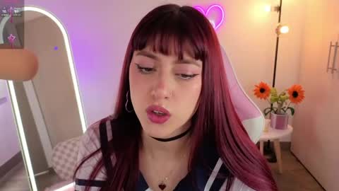 violet online show from June 6, 2026, 7:29 pm