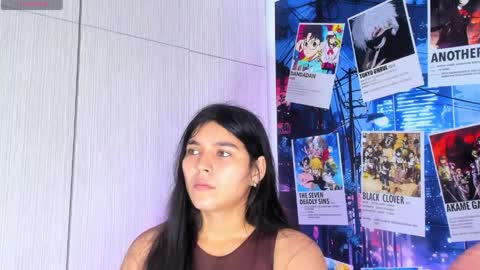 Snapshot of violet_fiore chatting on April 5, 2026, 5:43 pm Violet Fiore online show from April 5, 2026, 5:43 pm