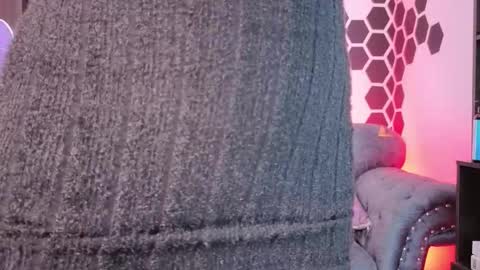 Snapshot of violet_jhonson chatting on December 1, 2025, 6:57 pm violet_jhonson online show from December 1, 2025, 6:57 pm