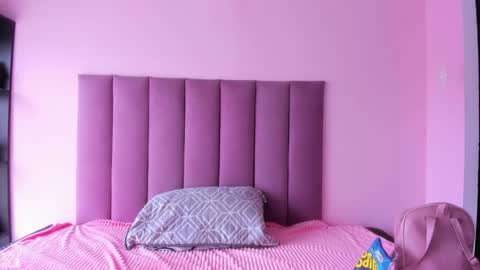 violet online show from September 29, 2025, 2:00 pm