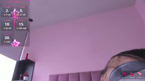 violet online show from October 20, 2025, 1:22 pm