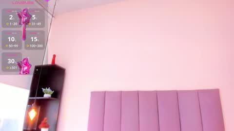 violet online show from November 19, 2025, 12:49 pm