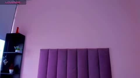 violet online show from January 12, 2026, 1:05 pm