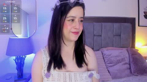 Violet Nova online show from May 7, 2026, 11:37 am