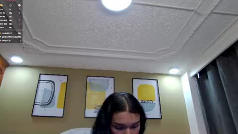 Snapshot of violet_rice chatting on June 11, 2026, 2:53 am Violet online show from June 11, 2026, 2:53 am